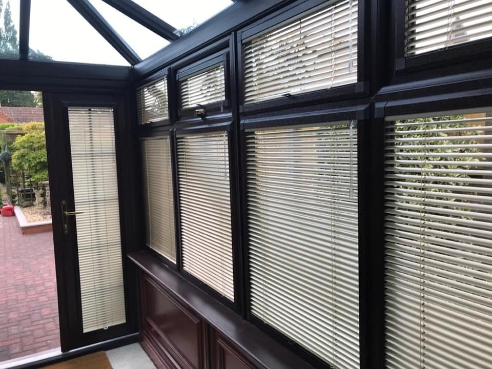 Made to measure venetian blinds