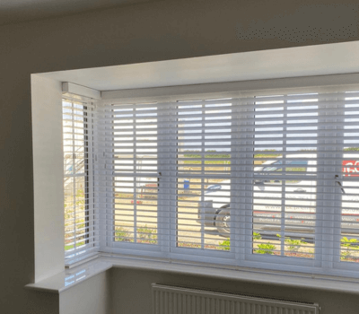 Stunning white venetian blinds